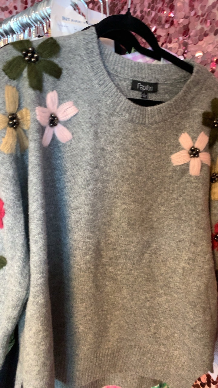 Papillon Flower Sleeve Sweater / Size: L
