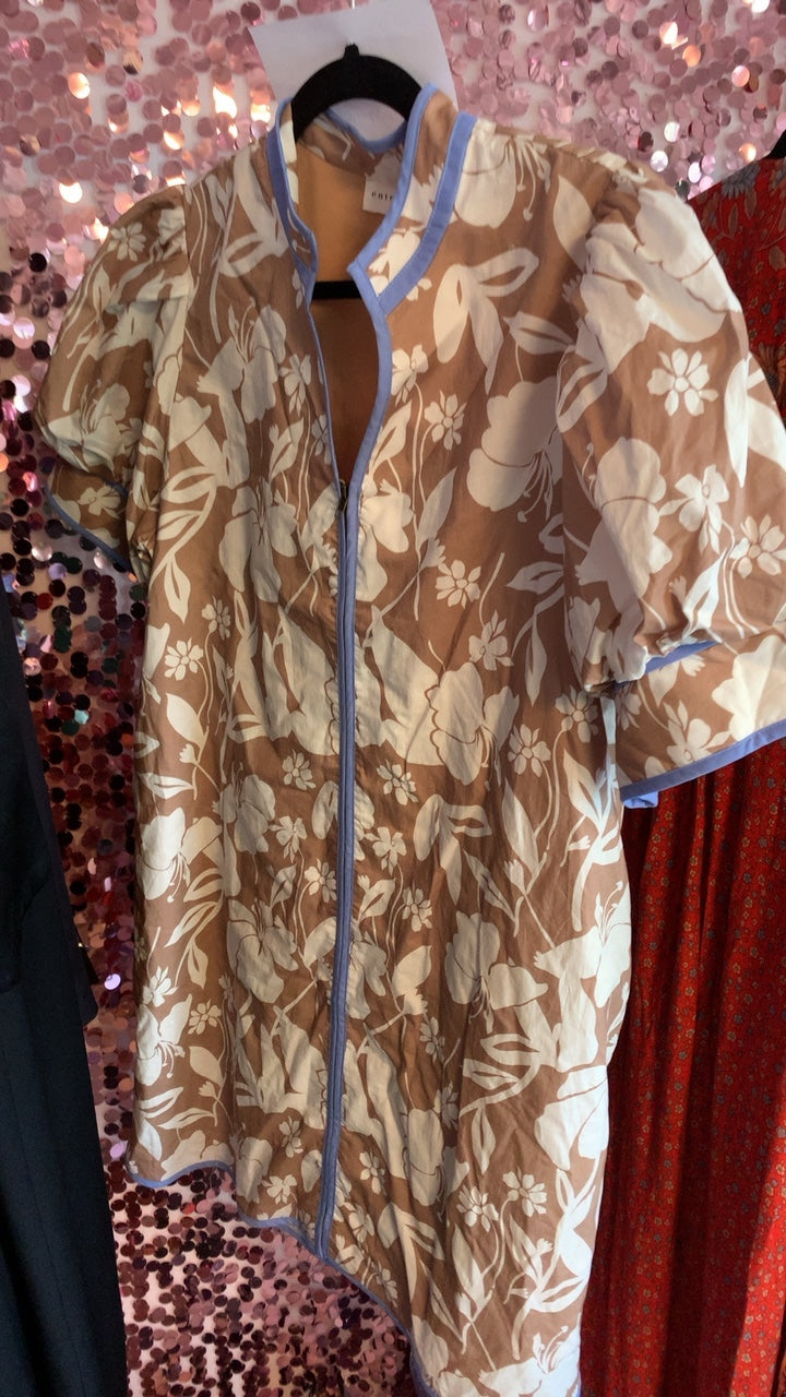 Entro Front Zip Dress / Size: Large