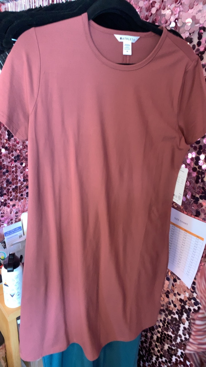 Athleta Tshirt Dress / Size: M