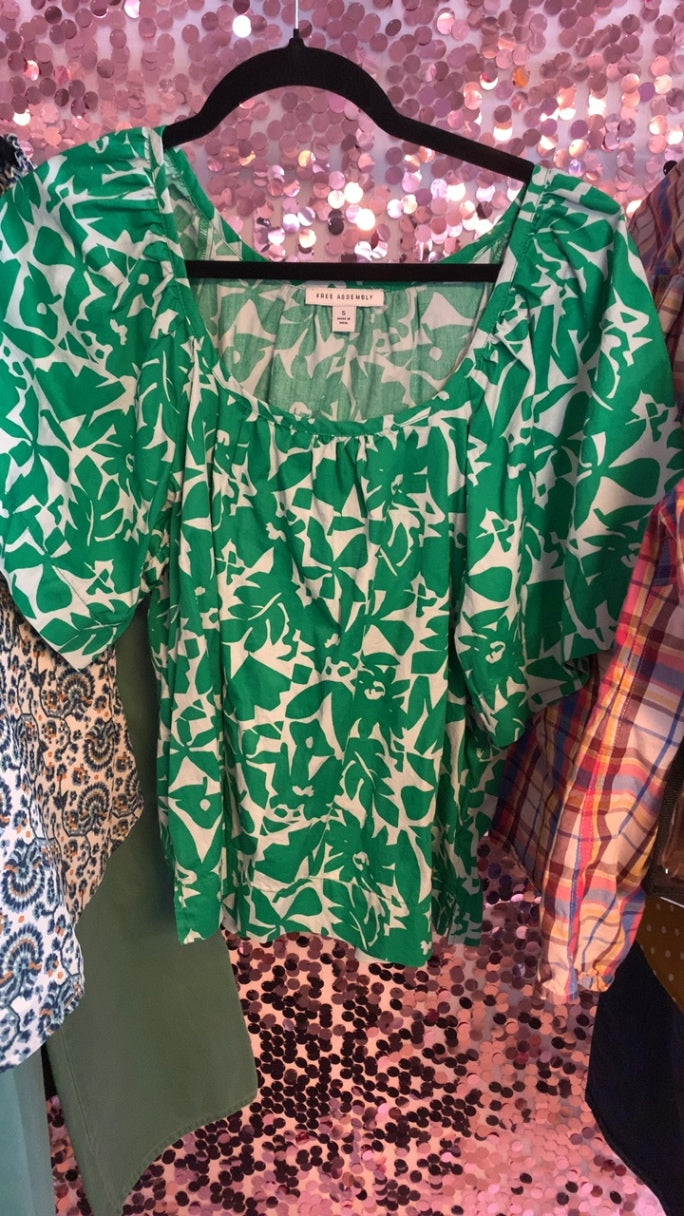 Free Assembly Green & White Shirt / Size: S