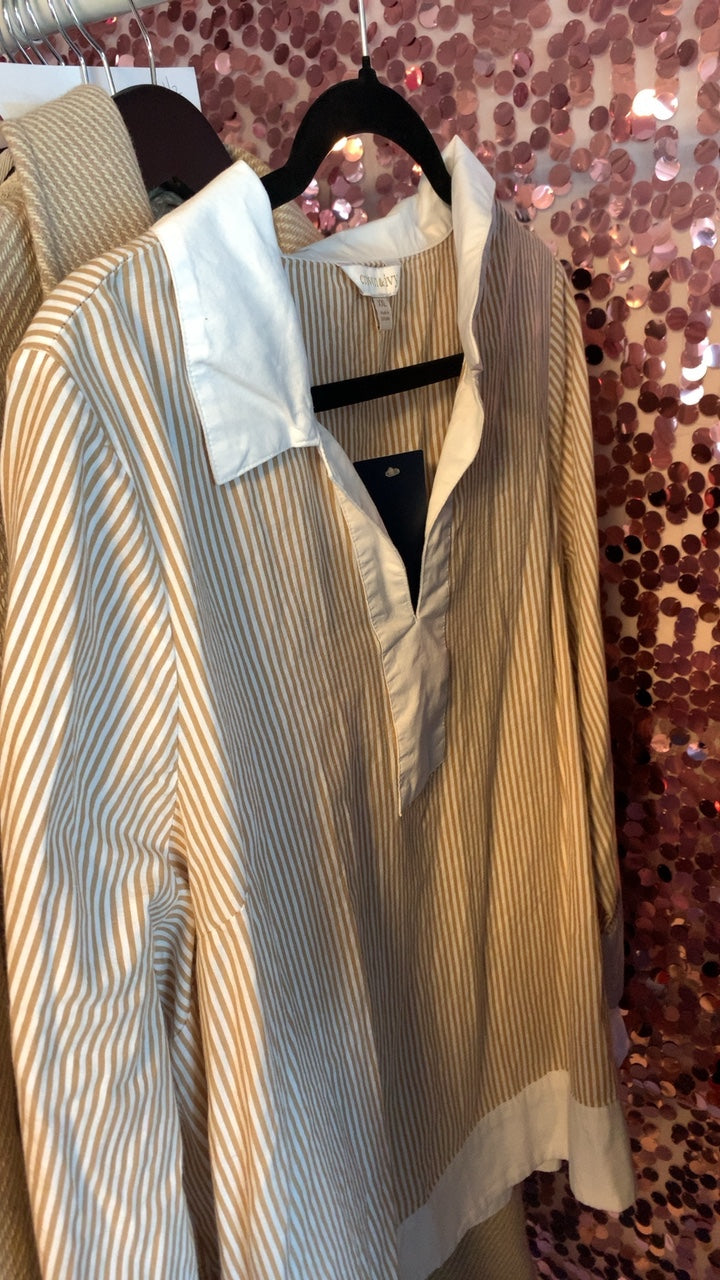 Crown & Ivy Stripped NWT Shirt / Size: XXL