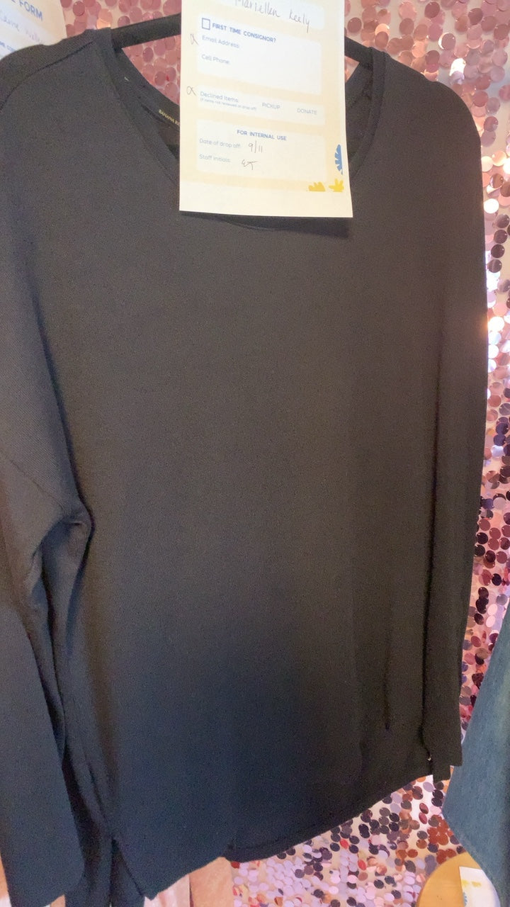 Banana Republic Sweater / Size: XL
