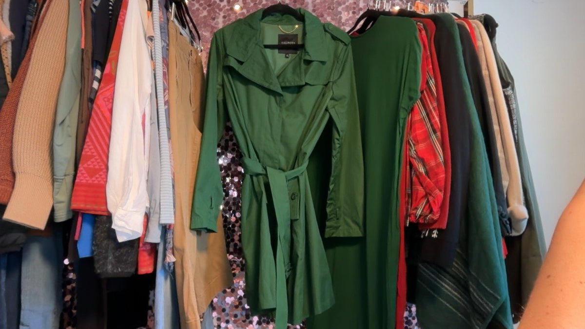 Talbot Trench Coat in Green / Size: 12/L